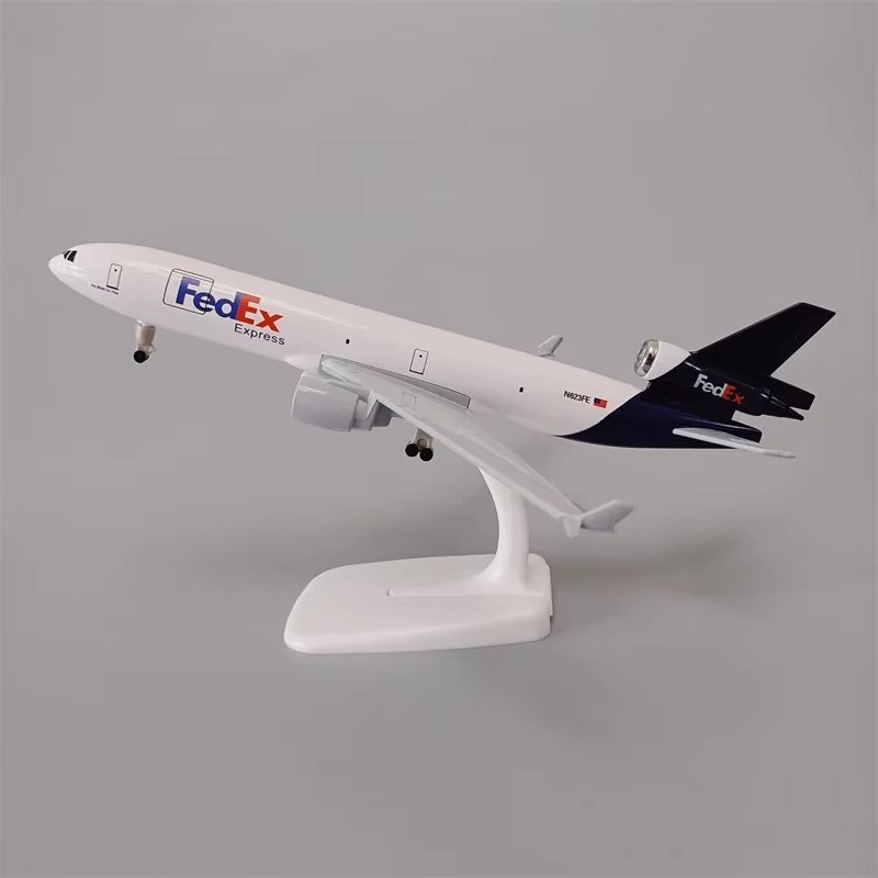 Airplane Model 20cm Air Fedex  - Model Kit Ixchel บทวิจารณ์และราคา