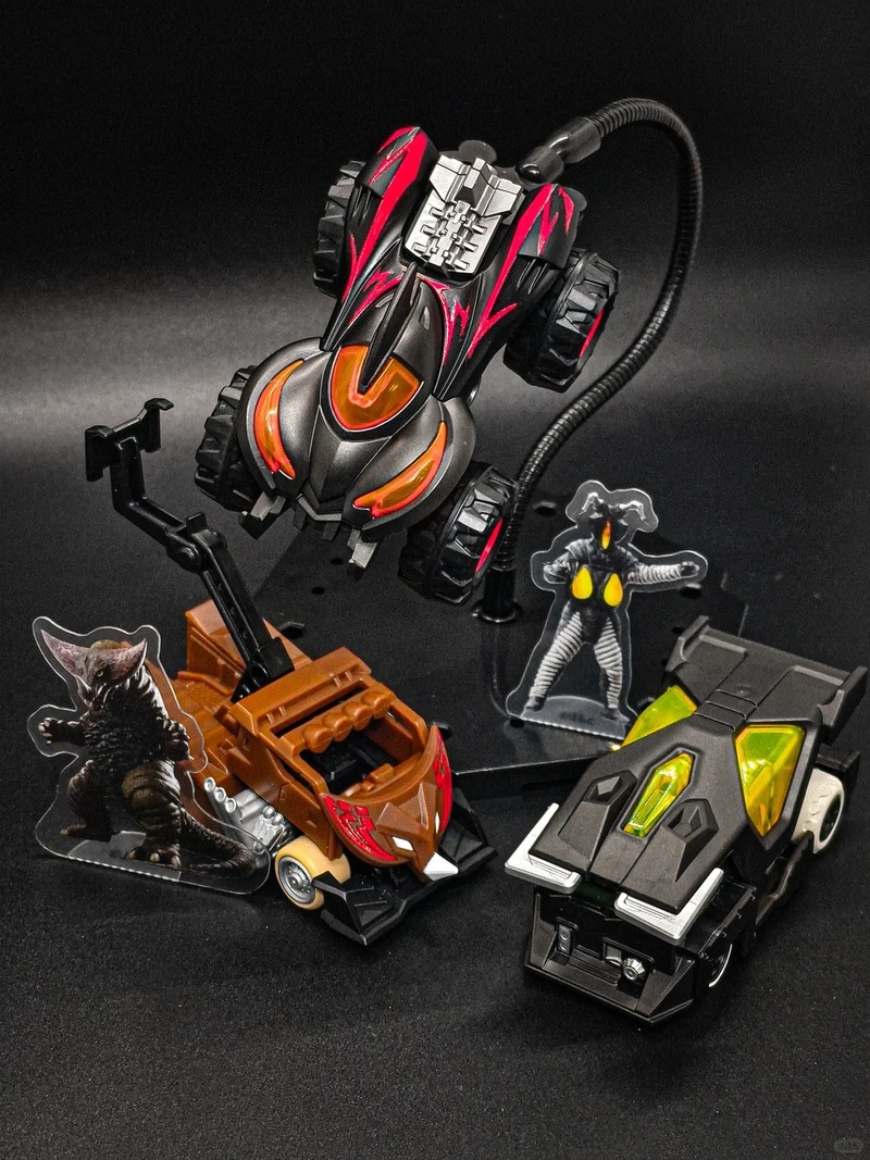 Blokees Ultraman Transformable - Model Kit Ultraman Zero บทวิจารณ์และราคา