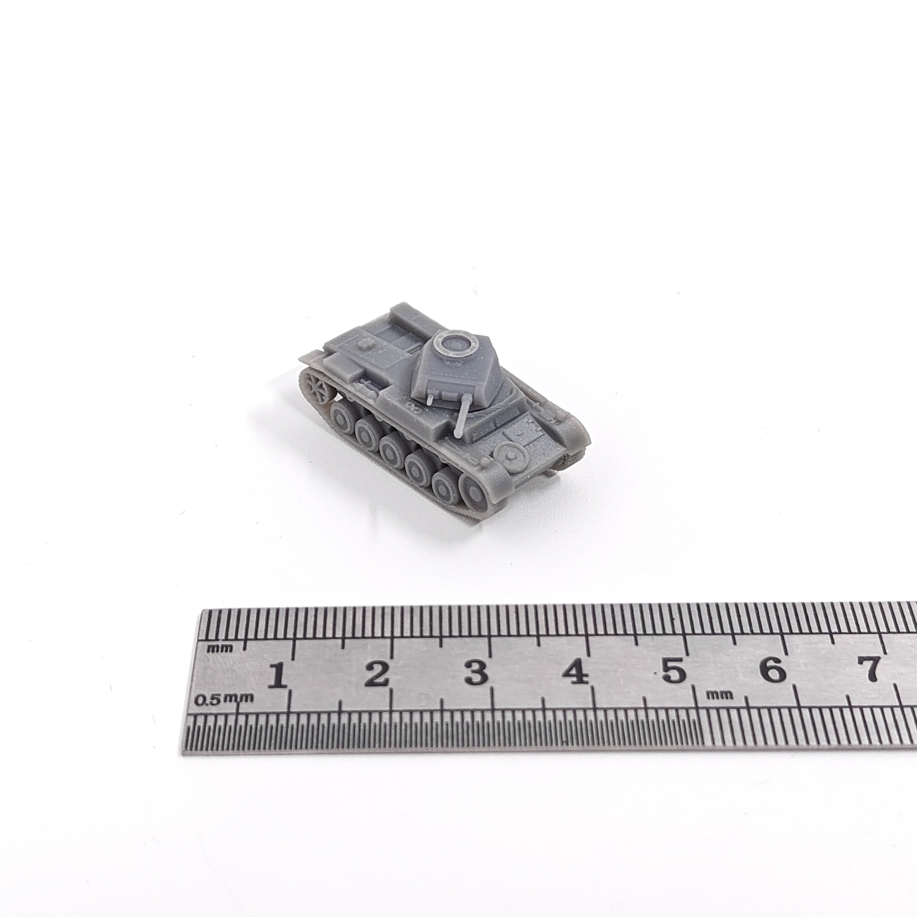 1/144 Scale Panzer II Ausf.F M - Model Kit Entry Grade บทวิจารณ์และราคา