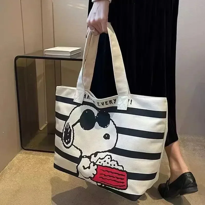 Snoopy Cartoon Large Capacity  - Model Kit Girl บทวิจารณ์และราคา